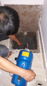 Thợ thông tắc cống nghẹt